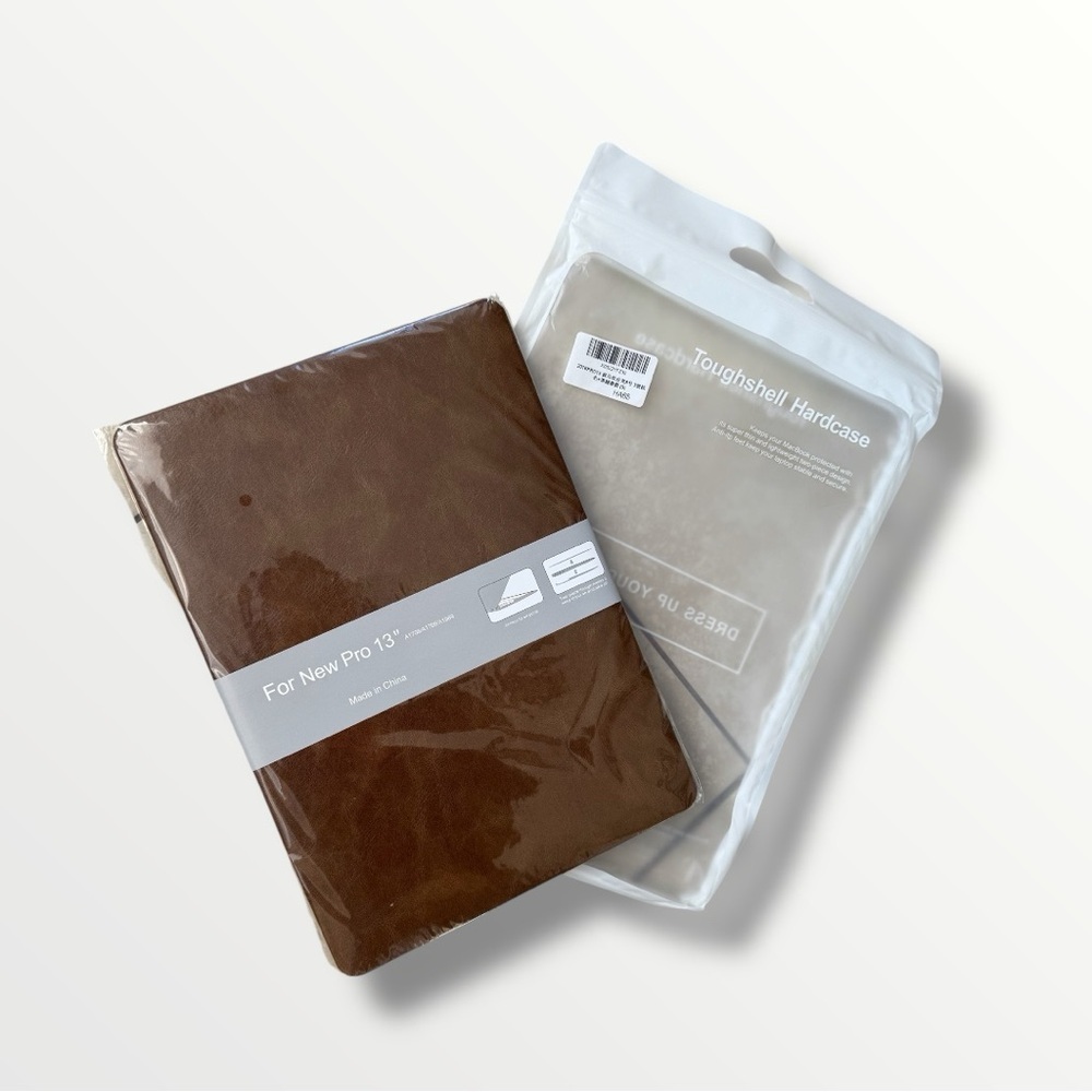 Toughshell Hardcase for a MacBook Pro 13 Brown Faux Leather New